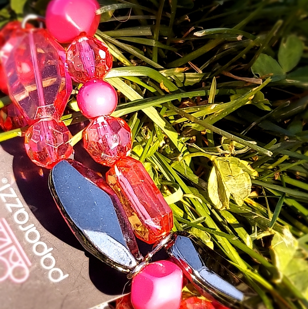 Shades of pink sparkling bracelet